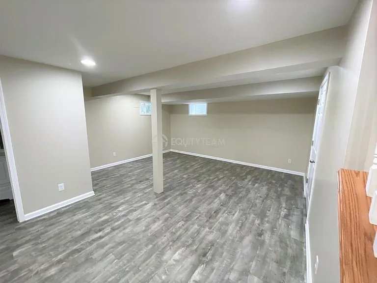 8052 Misty Shore Dr — Photo 13