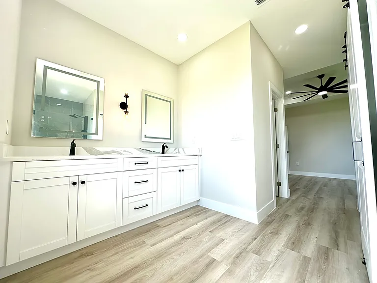3208 7th St W — Photo 14