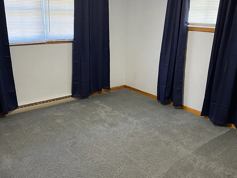 5030 Ridgewood Rd E — Photo 10