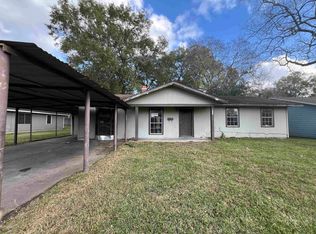 355 Clemmons St, Beaumont, TX 77707