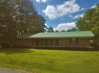 717 Jackson Ave, Leakesville, MS 39451