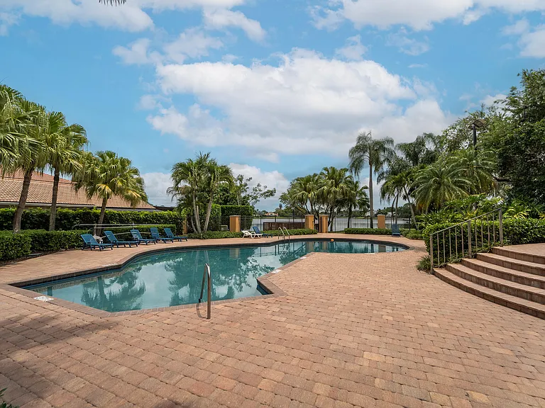 1780 Pierside Cir — Photo 21