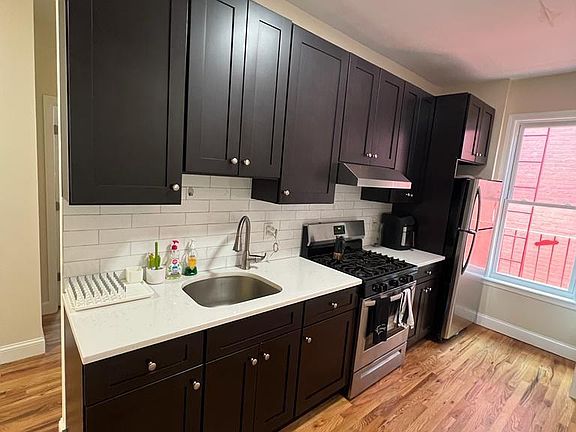 2nd image of 3022 Barnes Ave APT 2R