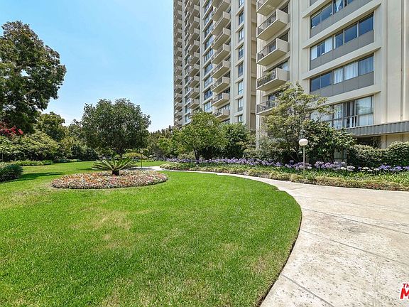 3rd image of 2160 Century Park E APT 1811