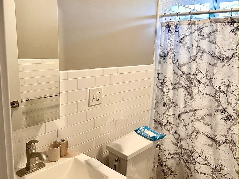 108 Union St #5 — Photo 4