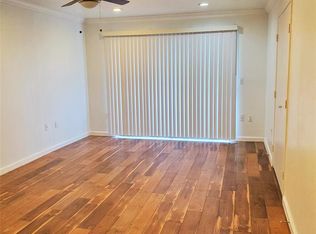 3045 Walnut Bend Ln APT 35, Houston, TX 77042