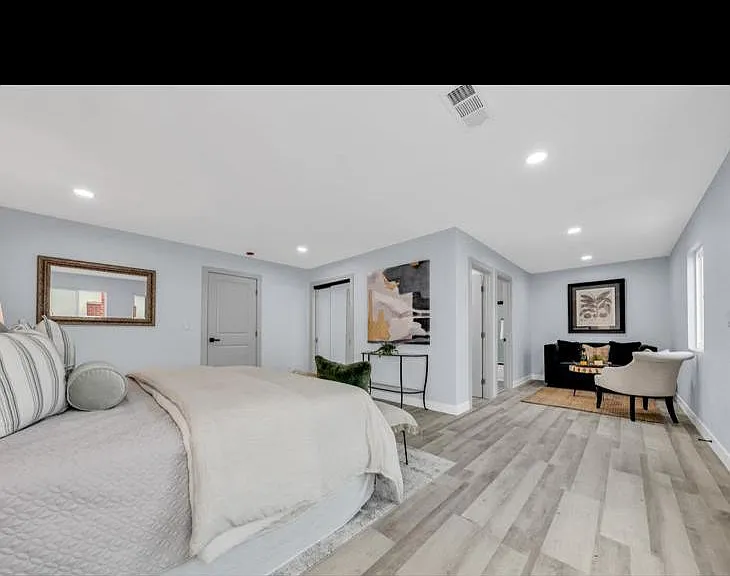 721 Clyde Ave — Photo 8