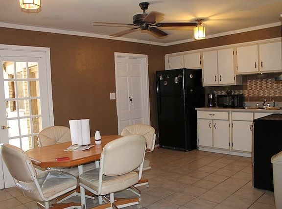 3rd image of 1201 E Widhelm St