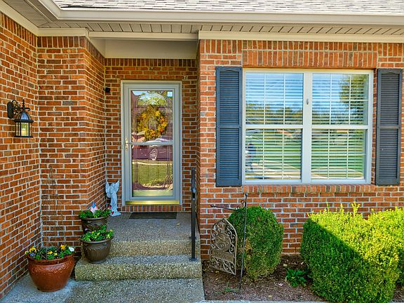 4th image of 7800 Hunsinger Gardens Ln