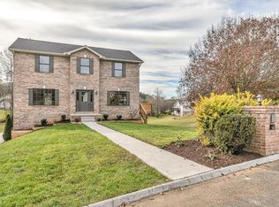 217 Basilfield Dr, Knoxville, TN 37920