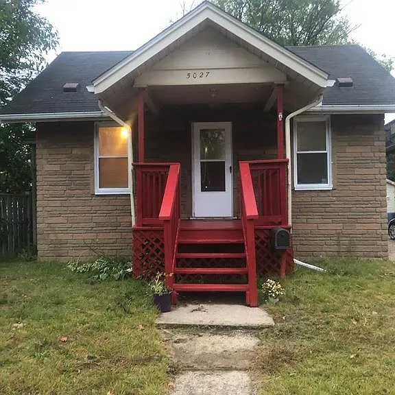 5027 Woodward St — Photo 2