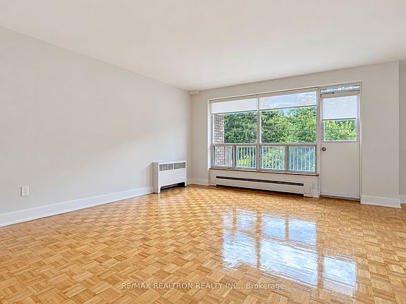 5th image of 1291 Bayview Ave #201