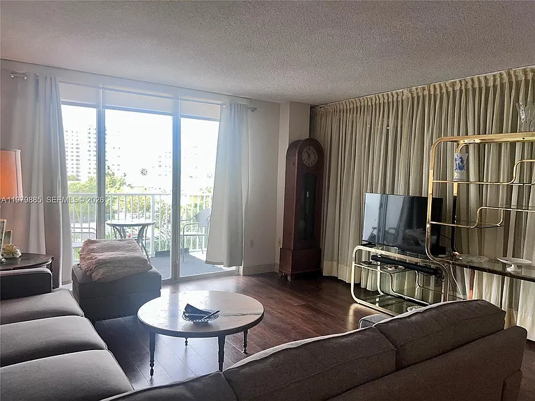 2801 NE 183rd St #507W — Photo 6