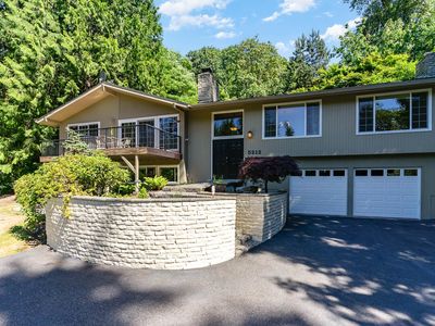 5212 W Mercer Pl, Mercer Island, WA, 98040
