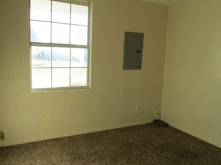 3412 NW Lincoln Ave — Photo 12