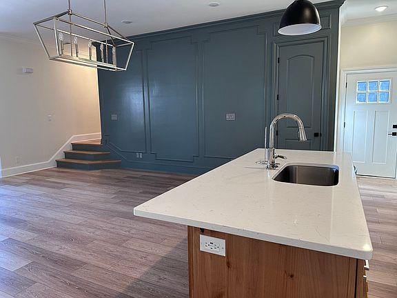 3rd image of 226 McCowat St