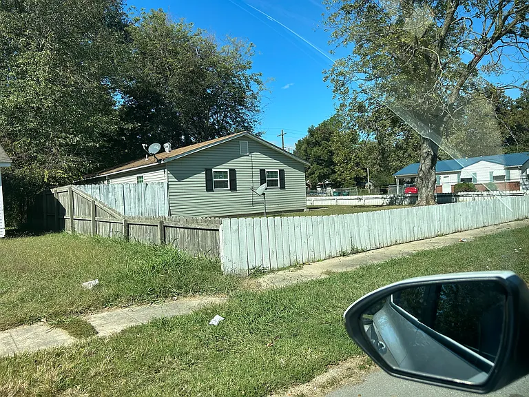 399 Summit St — Photo 6