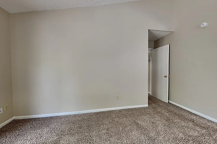 8131 Cumberland Gap Trl — Photo 6