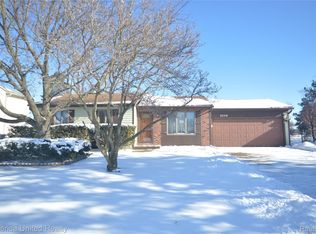 23316 Cranbrooke Dr, Novi, MI 48375