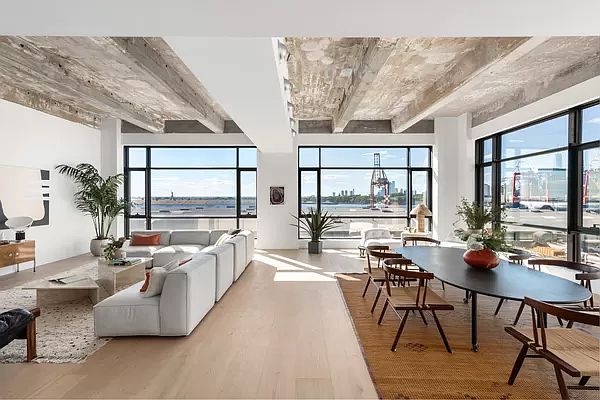 1st image of 160 Imlay St #4BB1
