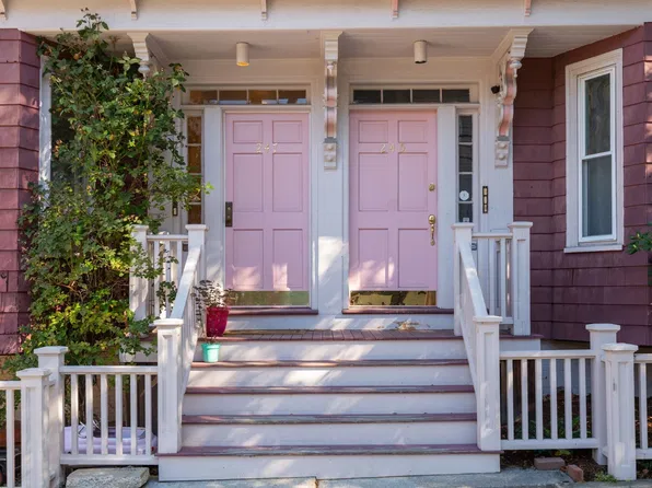 247 Chestnut St #1, Cambridge, MA 02139