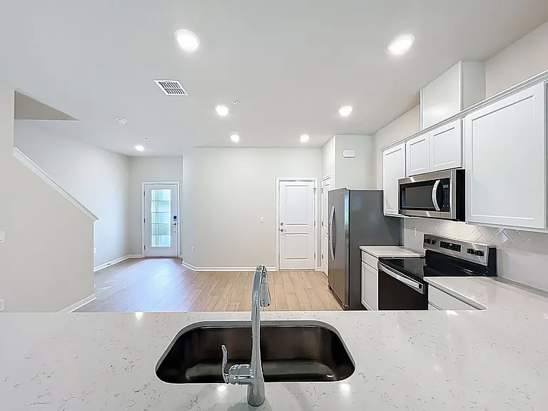 431 Meadowland Point — Photo 19