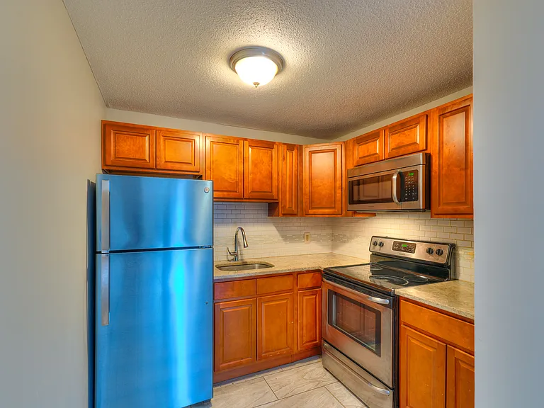 1263 Chapel St #C2 — Photo 6