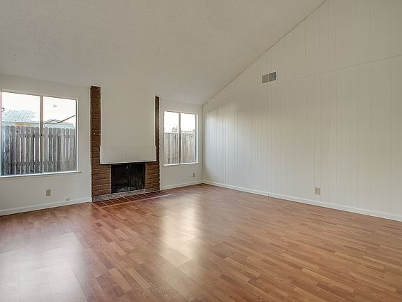 2nd image of 7063 Woodmore Oaks Dr