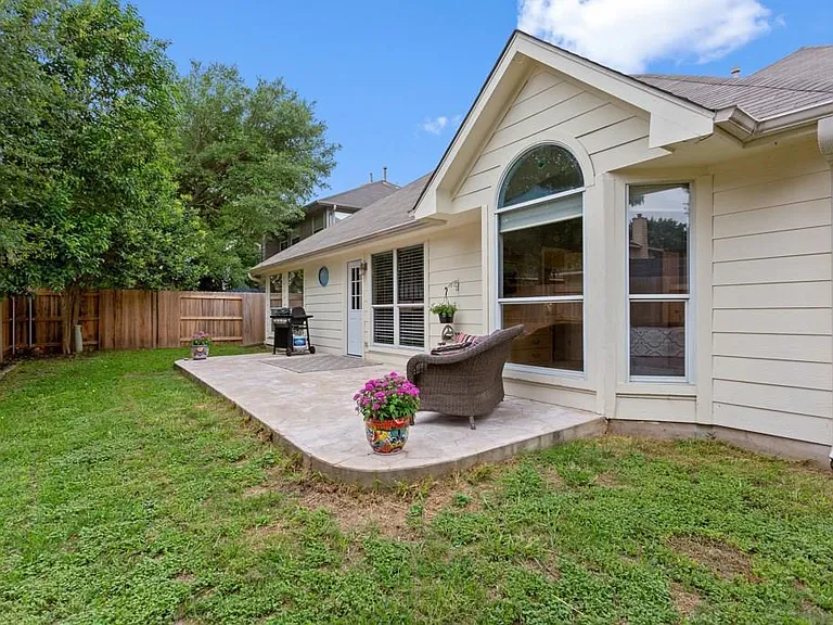 8203 Miller Falls Dr — Photo 26