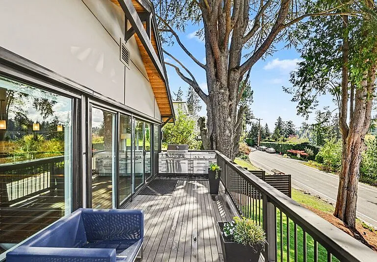 9544 Lake Washington Blvd NE — Photo 37
