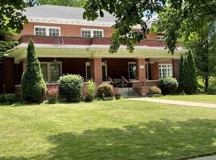 303 S Gray St, Sidell, IL 61876