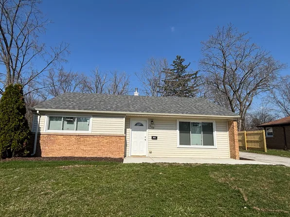 320 Minocqua St, Park Forest, IL 60466