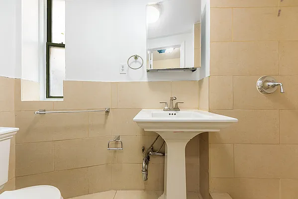 Rented by A&E Real Estate Management | media 8