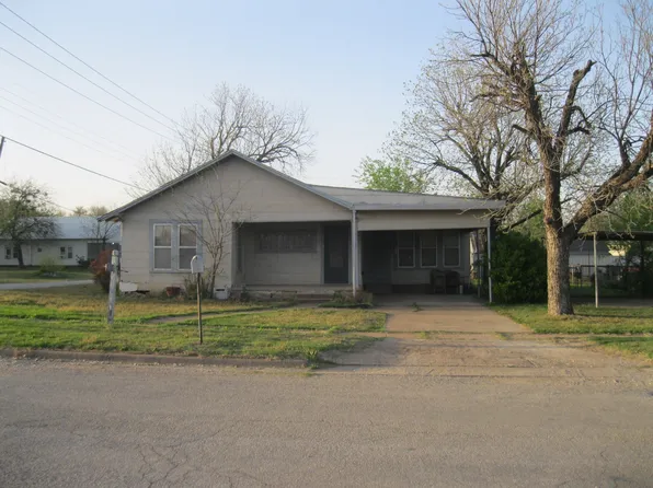 710 W Wheeler St, Breckenridge, TX 76424