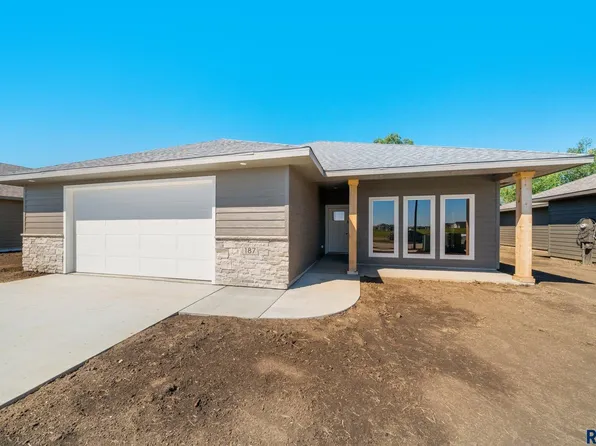 187 Thelma Ave, Harrisburg, SD 57032