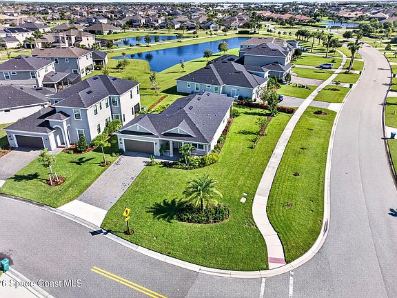 3rd image of 3008 Ribbon Grass Dr