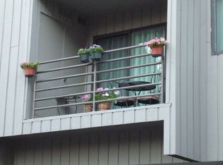 61 Mount Kemble Ave APT 201, Morristown, NJ 07960