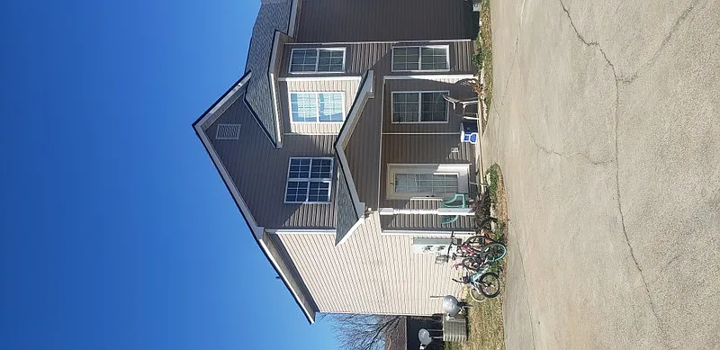 827 Highway 72 E #2