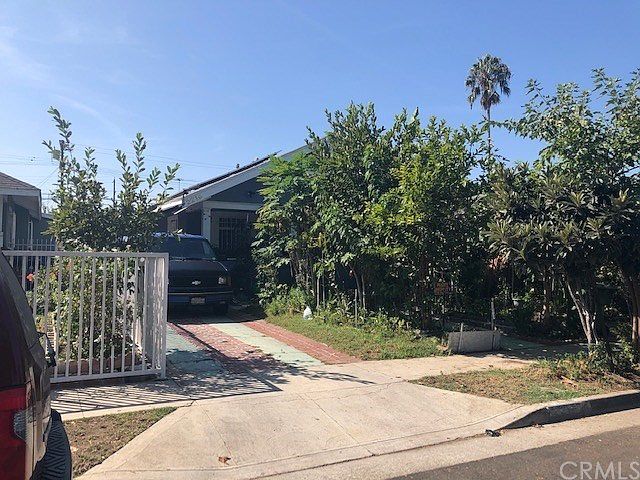 1st image of 2216 W 31st St