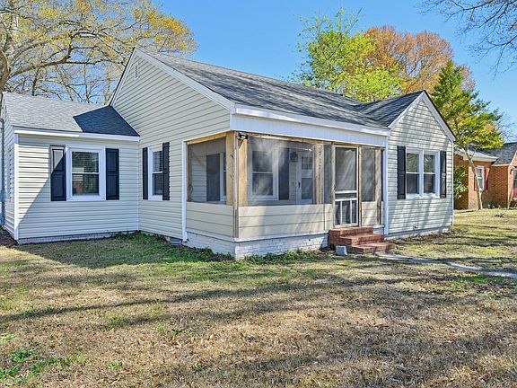 2nd image of 712 Fairground Rd