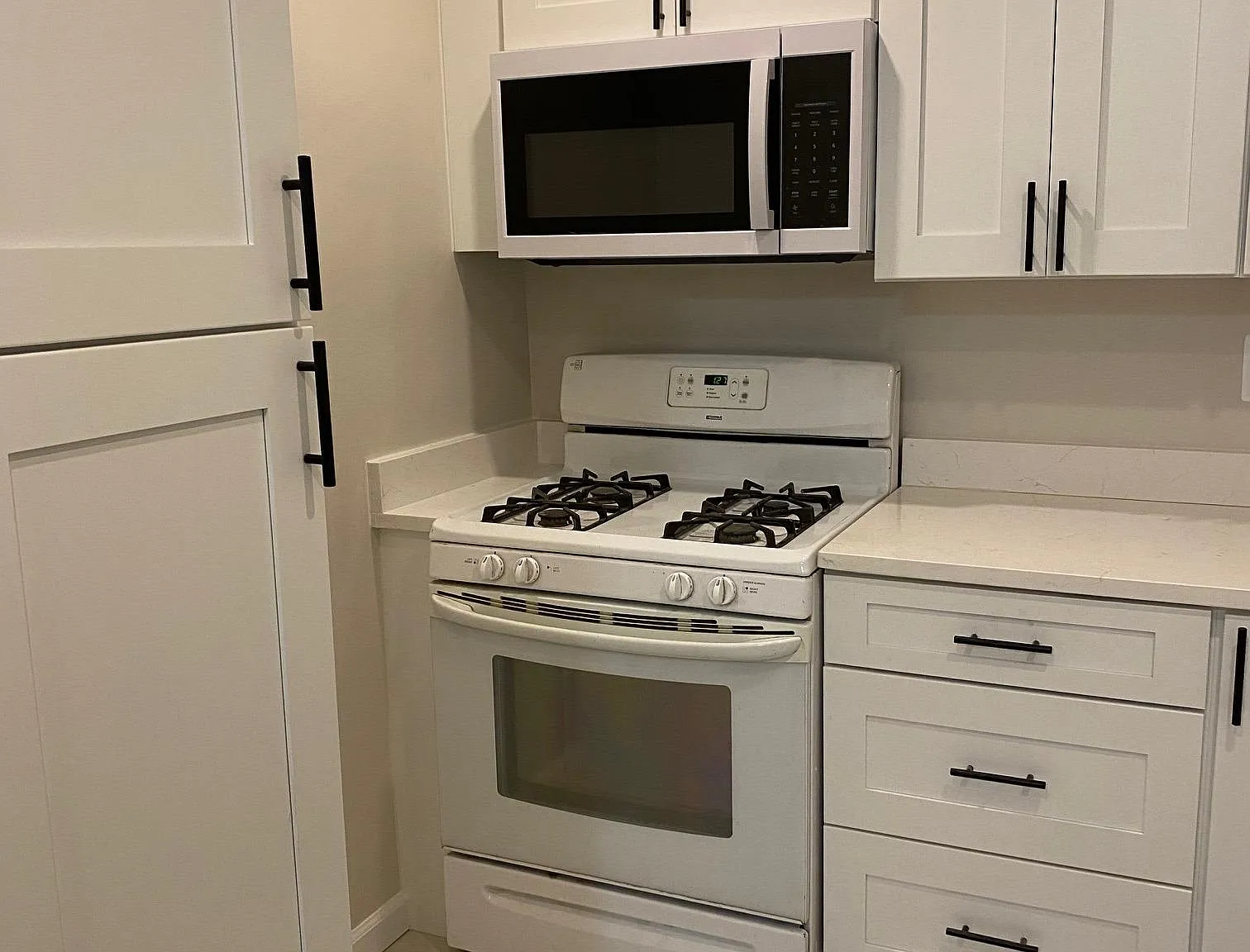 1 bed, 750 sqft, $2,150 — Photo 3