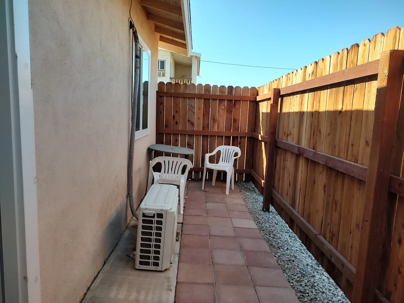 530 W Murphy St — Photo 2