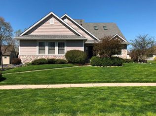 140 Bentridge Dr, Springboro, OH
