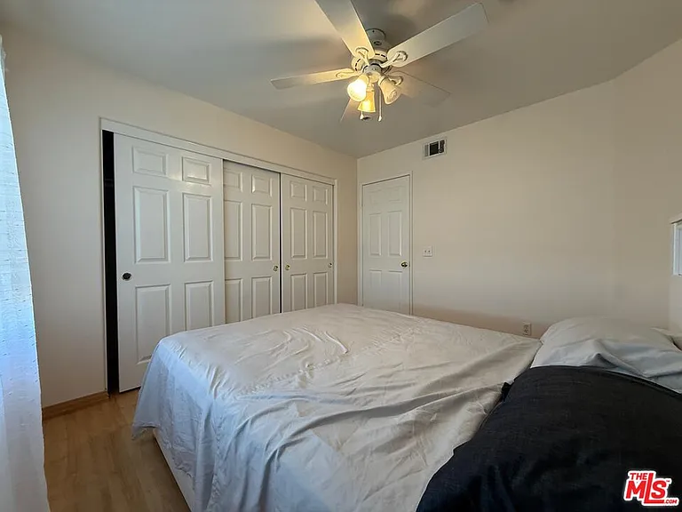 719 W Avenue Q10 — Photo 15