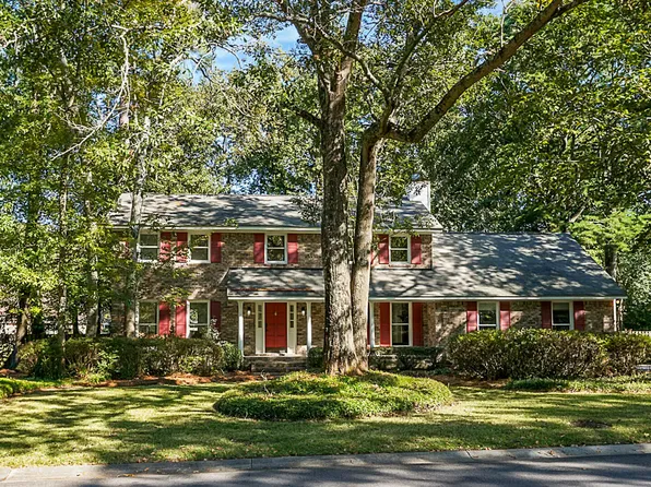 112 Huckleberry Ln, Summerville, SC 29485