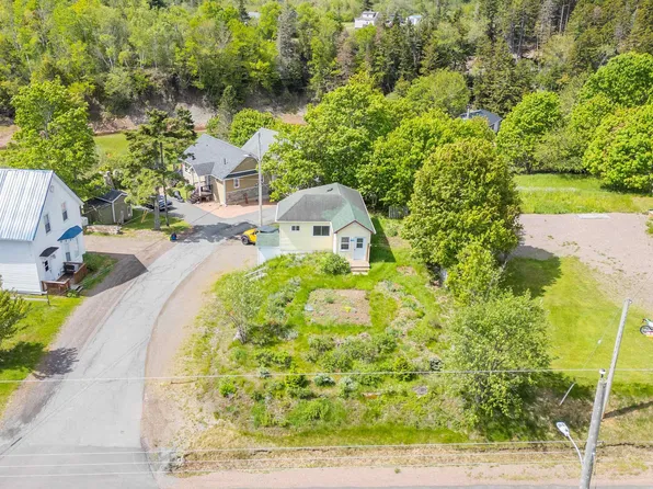 2388 Western Ave, Parrsboro, NS B0M 1S0