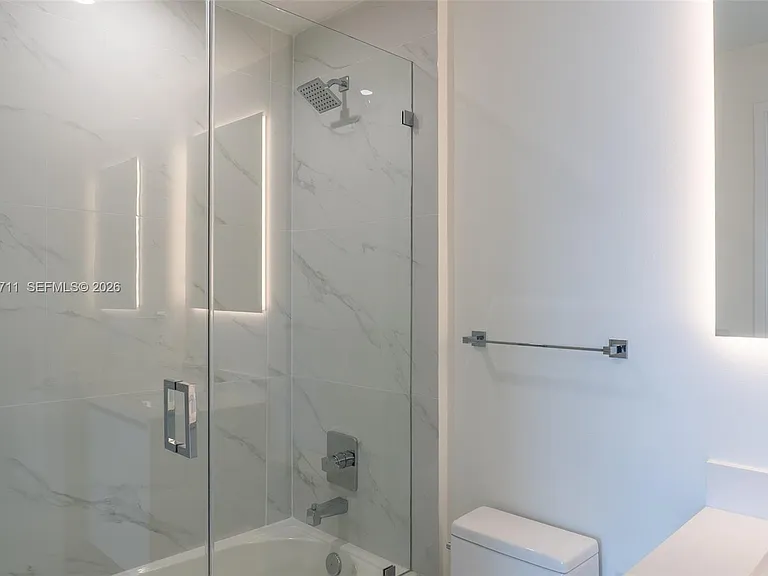 700 NE 24th St #3603 — Photo 38