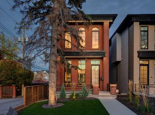 1902 W 13th St SW, Calgary, AB T2T 3P6
