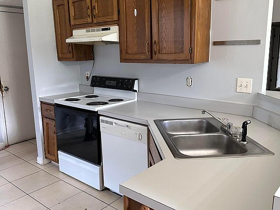 4th image of 5549 Petersburg Pkwy