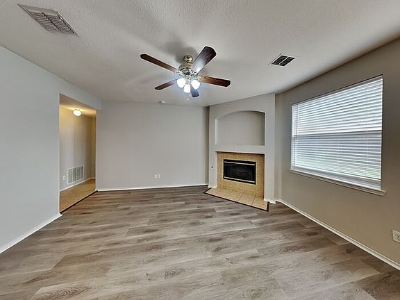 3rd image of 8209 Swan Park Dr
